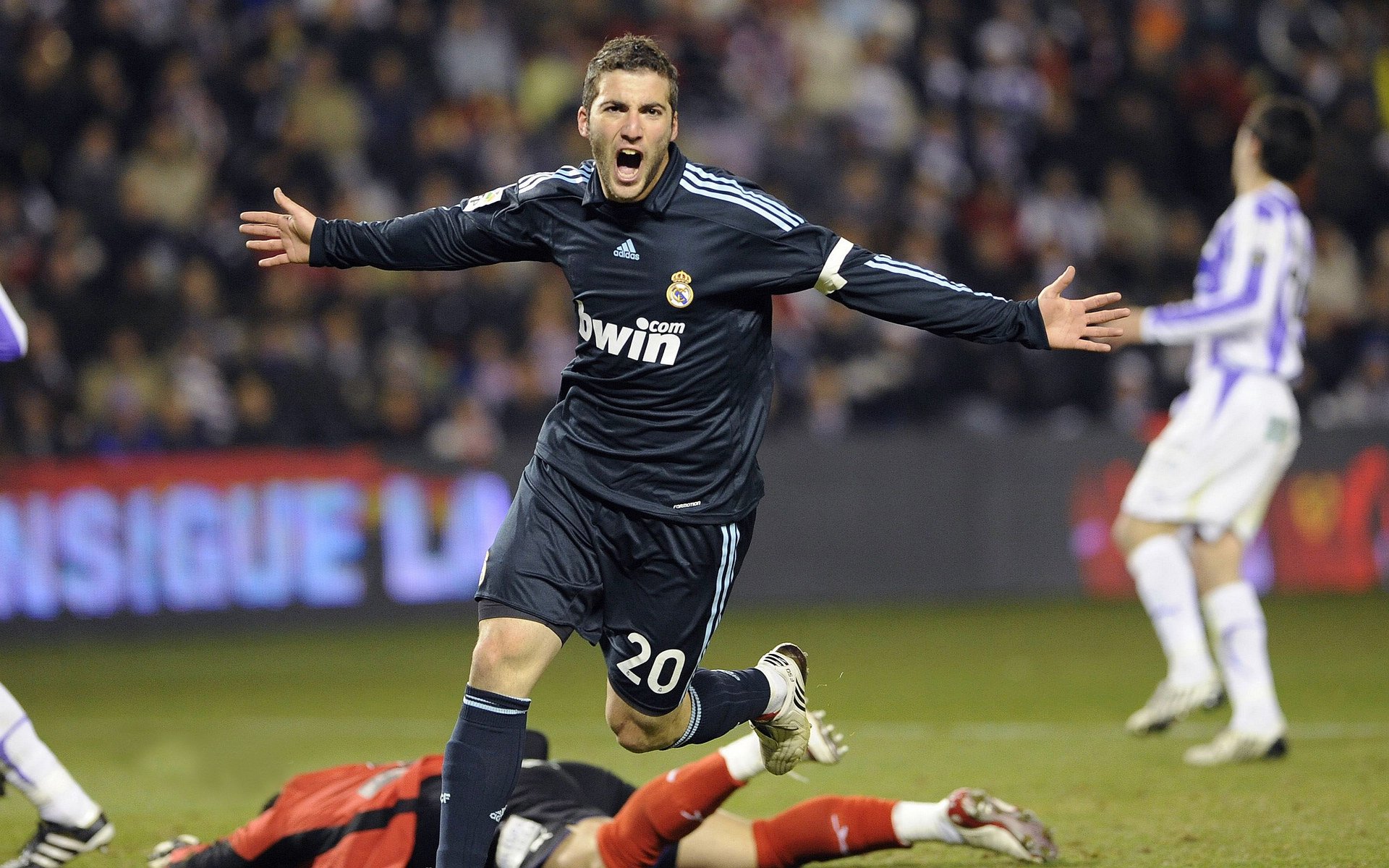 当太阳之光刺破天际,看伦纳德式硬仗哲学如何映照浙江之魂