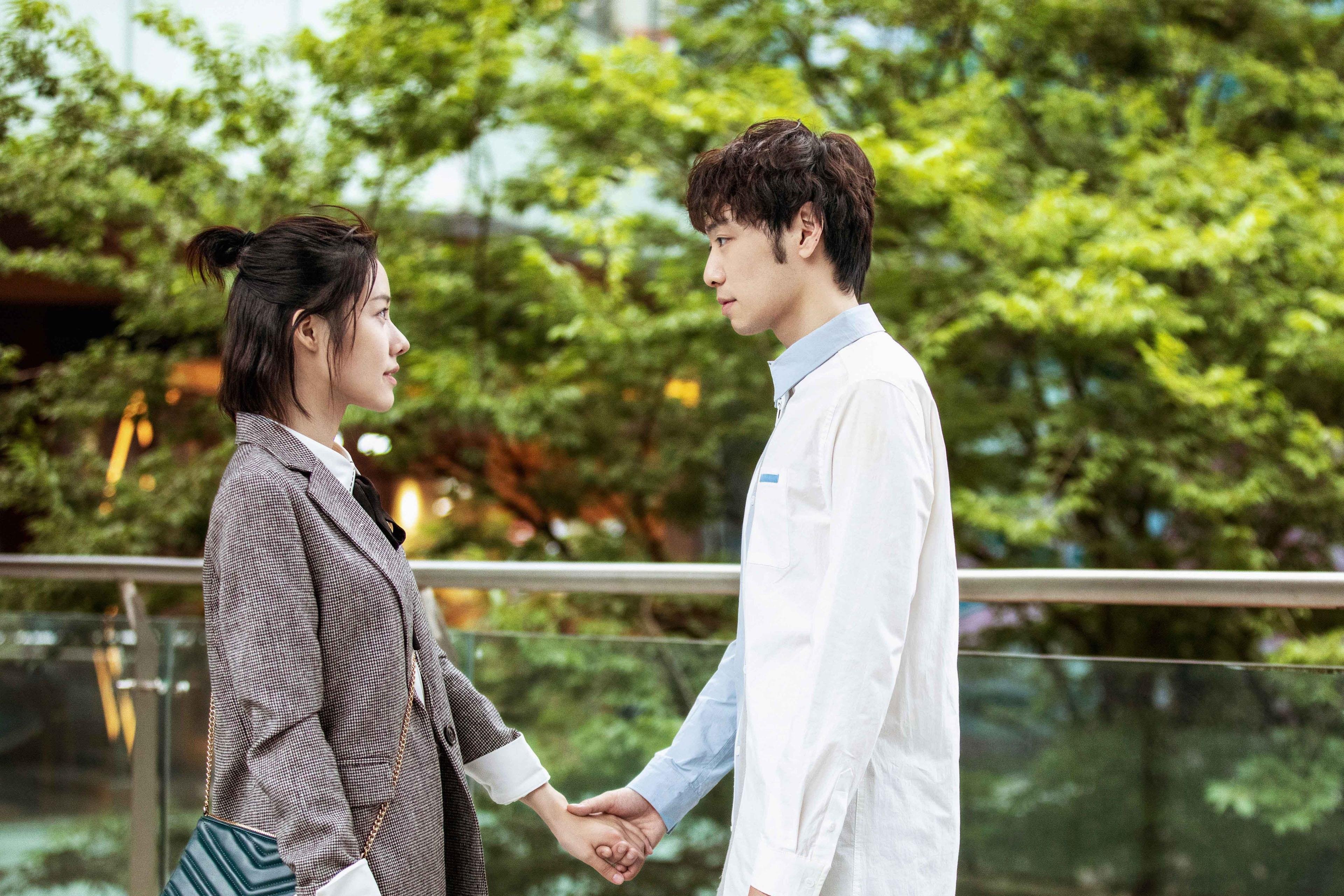 火箭残阵出奇制胜横扫灰熊，哈利伯顿魔术手导演年度焦点接管